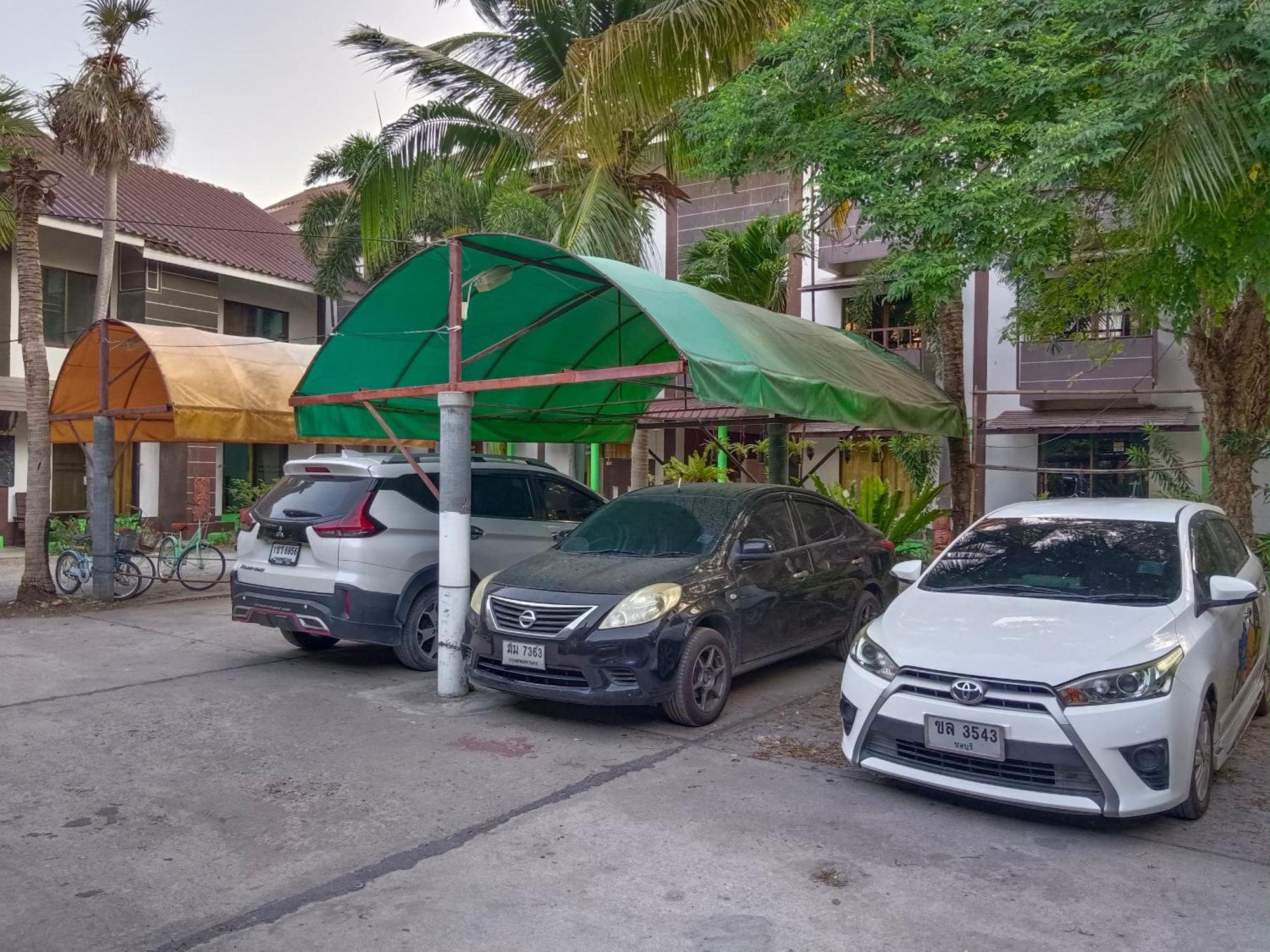 Banyan Resort Bangsaen Exterior foto